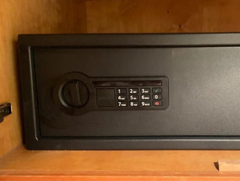 How to Unlock a Gun Safe Safely and Legally: Complete Guide for Owners