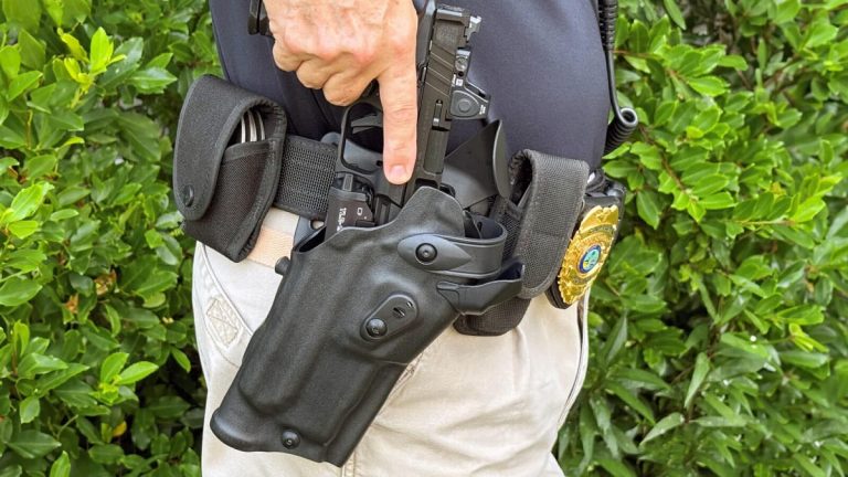 How Does a Safariland ALS Holster Work Complete Guide to Mechanism, Use, and Benefits