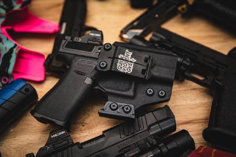 G43 vs G43X Holster – Key Differences, Compatibility, and How to Choose the Right Fit