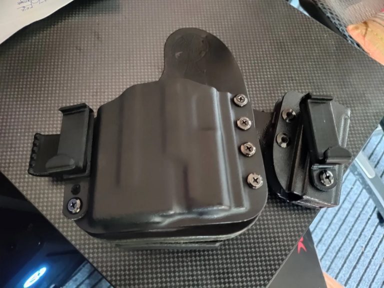 J Clips Vs C Clips Holster: Which Concealed Carry Clip Is Right For You?